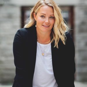 Meet your Posher, Jacquelyn